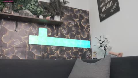 Snapshot of sweet_kitty2000 chatting on 02.07.25 Alesy online show from 02.07.25