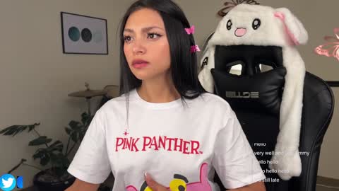 Snapshot of sweet_littleee chatting on 01.16.25 free            private online show from 01.16.25