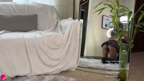 Snapshot of sweet_littleee chatting on 02.05.25 free            private online show from 02.05.25