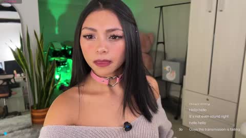 Snapshot of sweet_littleee chatting on 03.05.25 free            private online show from 03.05.25