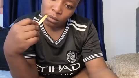 Snapshot of sweet_lizzyy chatting on 12.22.25 Sweet lizzyy online show from 12.22.25