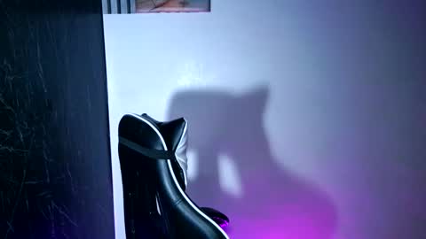 Snapshot of sweet_mariax chatting on 11.24.25 Maria Stella online show from 11.24.25