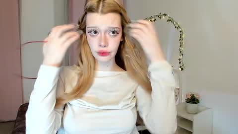 Snapshot of sweet_melissa133 chatting on 03.22.26 Melissa. Join me on Fansly link in social medias online show from 03.22.26