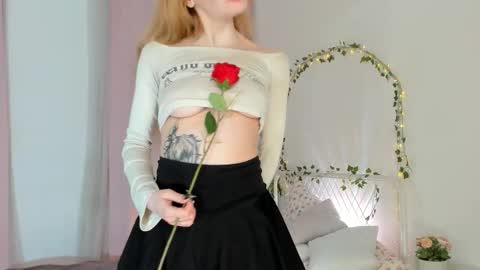 Snapshot of sweet_melissa133 chatting on 03.26.26 Melissa. Join me on Fansly link in social medias online show from 03.26.26