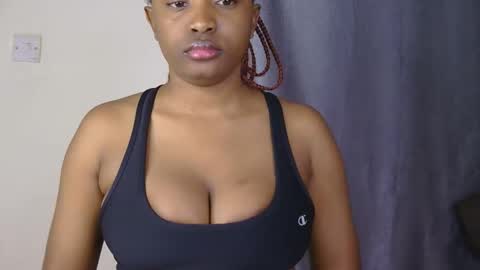 Snapshot of sweet_miah12 chatting on 04.04.26 Queen debby online show from 04.04.26