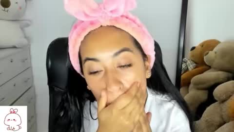 Snapshot of sweet_nhaomy chatting on 09.11.25 Nhaomy online show from 09.11.25
