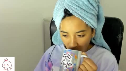 Snapshot of sweet_nhaomy chatting on 09.13.25 Nhaomy online show from 09.13.25