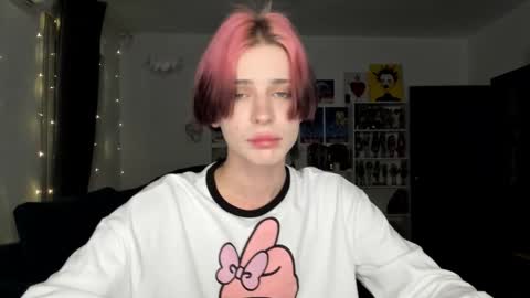 Snapshot of sweet_peach__ chatting on 01.10.26 kira online show from 01.10.26