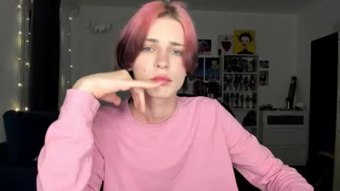 Snapshot of sweet_peach__ chatting on 01.11.26 kira online show from 01.11.26