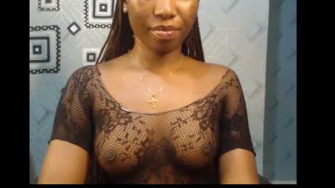 Snapshot of sweet_puna chatting on 12.25.24 Nancy online show from 12.25.24