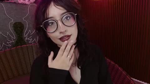 Roxanee online show from 04.27.26