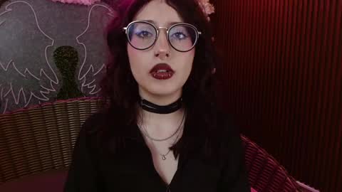 Roxanee online show from 04.28.26