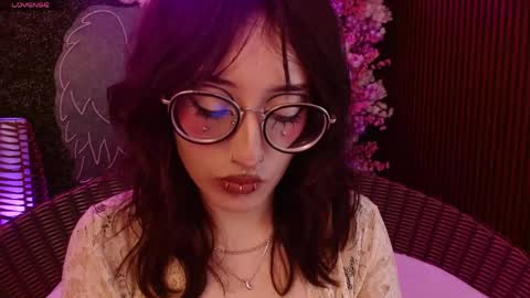 Roxanee online show from 05.05.26