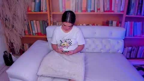 Start 18 year  Noa 19 year online show from 07.17.26