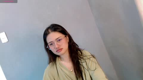 Snapshot of sweet_sirenxx chatting on 01.14.25 Leah online show from 01.14.25
