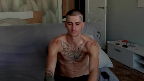 Snapshot of sweet_smith8 chatting on 09.24.25 sweet_smith8 online show from 09.24.25