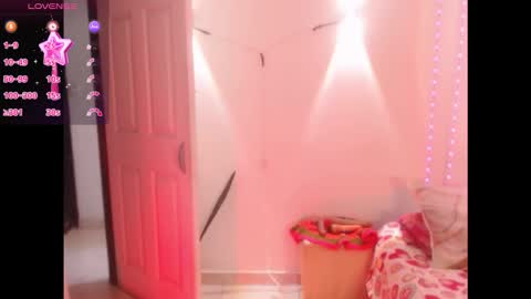 Snapshot of sweet_susy999 chatting on 11.24.25 susy 222 online show from 11.24.25