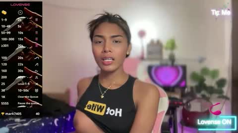 Snapshot of sweet_trishaxx chatting on 03.07.26 Trisha online show from 03.07.26