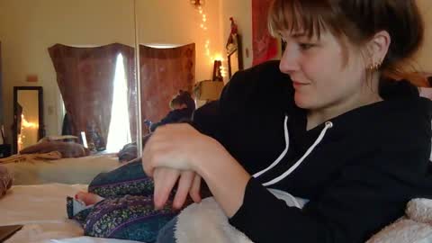 Heidi Brenner - Please check bio for schedule  FAQ online show from 09.10.25