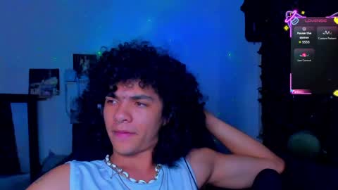 Snapshot of sweet_vond chatting on 05.17.26 Steven independent model online show from 05.17.26