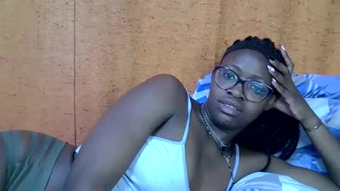 sweet_zarah online show from 04.12.26