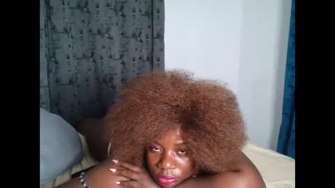 Snapshot of sweetafricangal chatting on 05.08.26 NASHA online show from 05.08.26