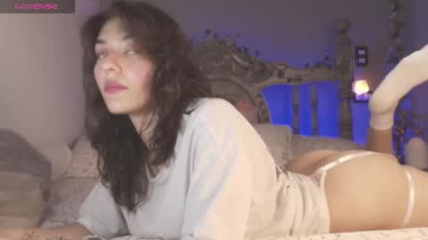 Snapshot of sweetaurora_ chatting on 11.09.25 Aurora Rossi online show from 11.09.25