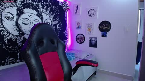 Snapshot of sweetbitter_ chatting on 12.31.24 sweetbitter_ online show from 12.31.24