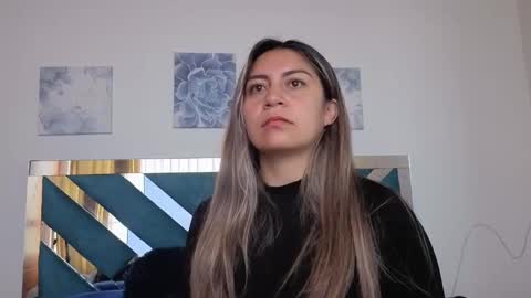 Cinthia online show from 10.22.25