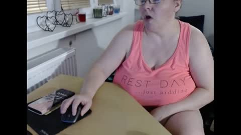 Sweetboobs85h online show from 02.04.25