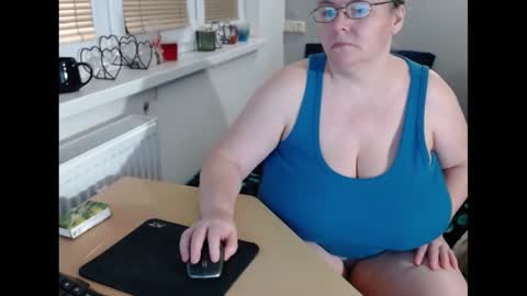 Sweetboobs85h online show from 02.19.25