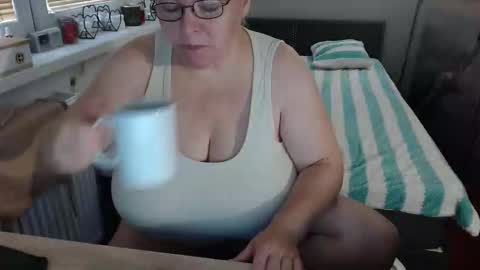 Sweetboobs85h online show from 10.23.25