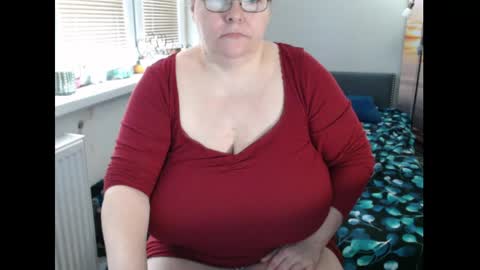 Sweetboobs85h online show from 04.16.26