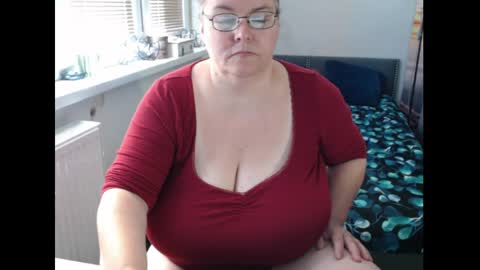 Sweetboobs85h online show from 06.08.26