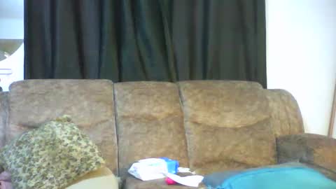 Snapshot of sweetbrwntit chatting on 09.24.25 sweetbrwntit online show from 09.24.25