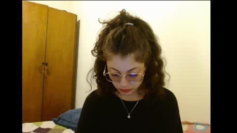 sweetcalm_ online show from 02.05.26