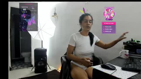 Snapshot of sweetcatallina chatting on 06.08.26 sweetcatallina online show from 06.08.26