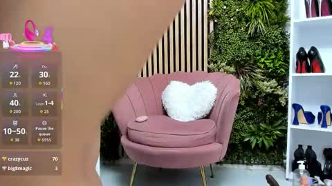 Snapshot of sweetcherry30_ chatting on 11.14.25 Cherry online show from 11.14.25