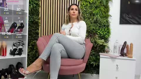 Snapshot of sweetcherry30_ chatting on 11.24.25 Cherry online show from 11.24.25