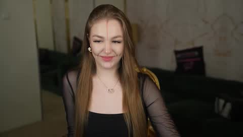 Snapshot of sweetdesiree_ chatting on 10.31.25 Amelia online show from 10.31.25