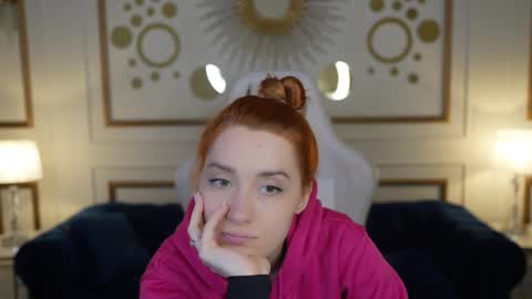 Snapshot of sweetdesiree_ chatting on 12.05.25 Amelia online show from 12.05.25