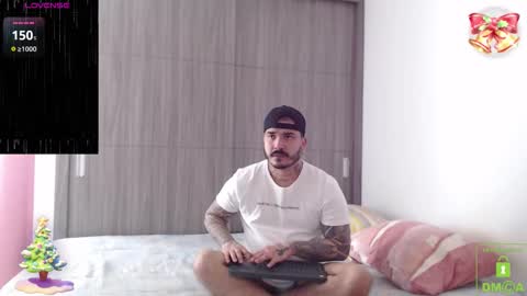 Snapshot of sweetdesires_ chatting on 01.08.26 online show from 01.08.26