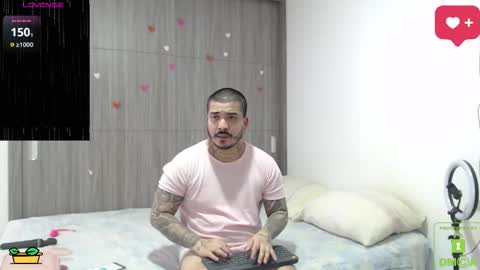 Snapshot of sweetdesires_ chatting on 03.12.26 online show from 03.12.26