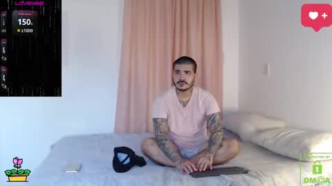 Snapshot of sweetdesires_ chatting on 06.19.26 online show from 06.19.26