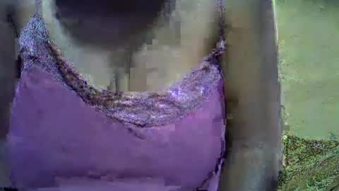 Snapshot of sweetdivah2 chatting on 04.27.26 divinah online show from 04.27.26