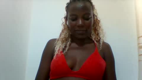 Snapshot of sweetfel chatting on 04.01.26 sweetfel online show from 04.01.26