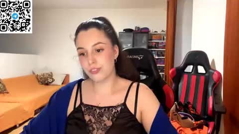 Snapshot of sweetfenomen67 chatting on 06.20.26 Joanna online show from 06.20.26