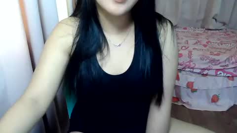 Snapshot of sweetgal_mica chatting on 06.18.26 sweetgal_mica online show from 06.18.26