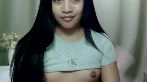 Snapshot of sweetgirly_jessa chatting on 03.15.26 sweetgirly_jessa online show from 03.15.26