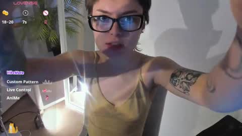 Kira online show from 02.14.25